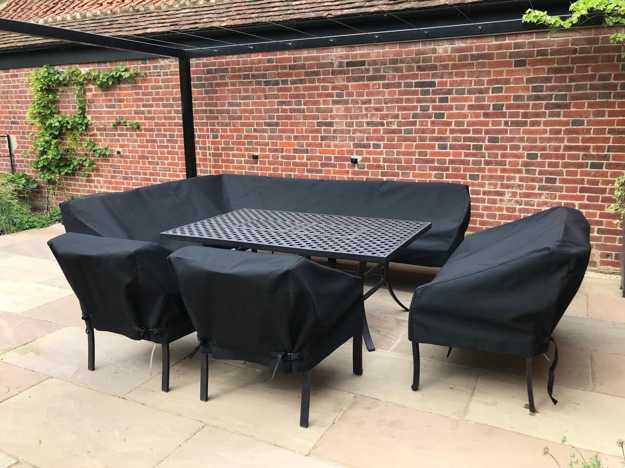 Why Dubai Homeowners Choose Custom Outdoor Covers