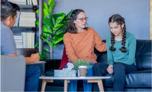 Understanding Teenage Psychology: Navigating Adolescence with Revolve Psychology
